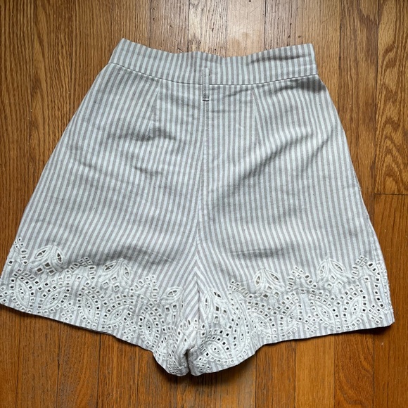 JOHNNY WAS Women Ciana Embroidered High Waist Stripe Paper Bag Short - Picture 3 of 6